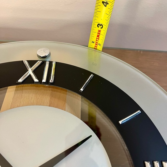 Postmodern Glass Wood & Chrome 12” Wall Clock - 80s/90s Neo Retro MCM Working - Picture 8 of 8